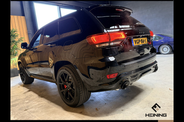 Jeep Grand Cherokee 6.4 V8 SRT8. Grijs Kenteken | Navi | Apple-carplay Trekhaak. LPG. 93000 KM