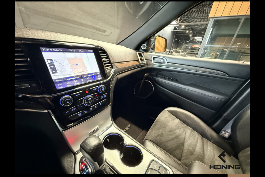 Jeep Grand Cherokee 6.4 V8 SRT8. Grijs Kenteken | Navi | Apple-carplay Trekhaak. LPG. 93000 KM