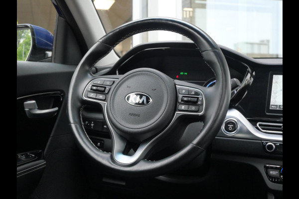 Kia e-Niro DynamicPlusLine 64 kWh | SOH 95,8% | Stoel/stuurverwarming | Schuif/kanteldak | Navi | Camera |