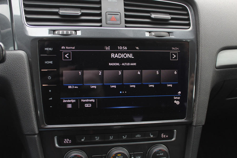 Volkswagen e-Golf e-Golf / SOH 93% / NL Auto! / CarPlay / Parkeerhulp V+A / 16'' / LED / DAB / ACC