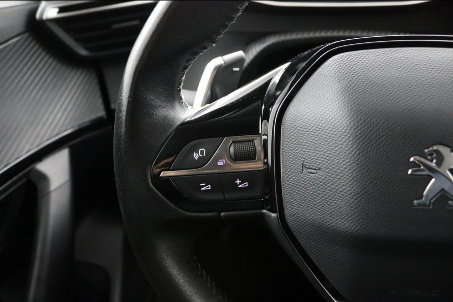 Peugeot 2008 1.2 Allure*CARPLAY*ACC*LANE-ASS*NAVI*CAM*ECC*HAAK*