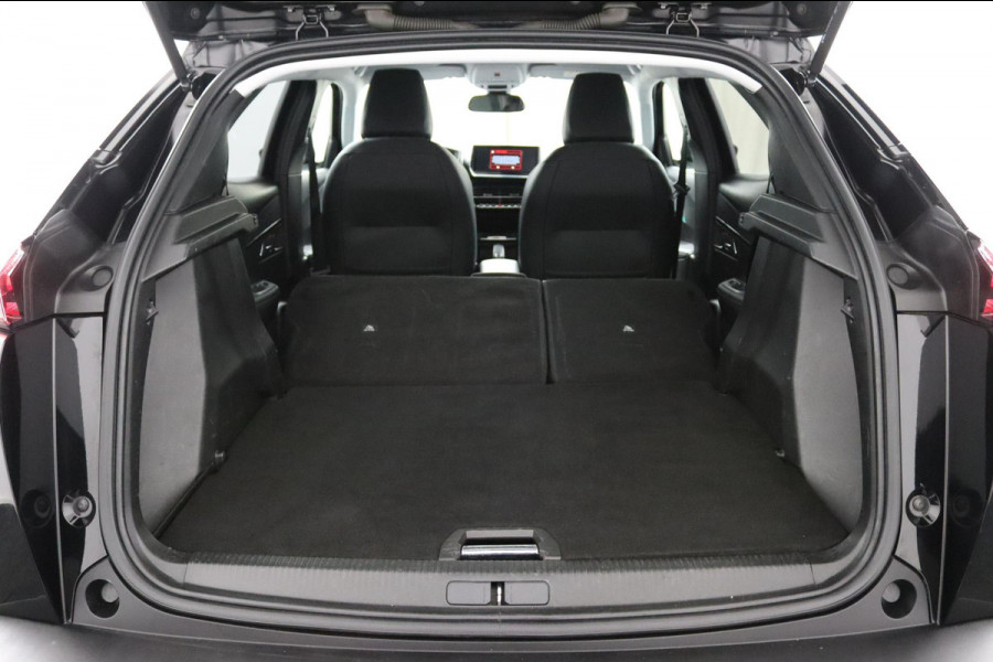 Peugeot 2008 1.2 Allure*CARPLAY*ACC*LANE-ASS*NAVI*CAM*ECC*HAAK*