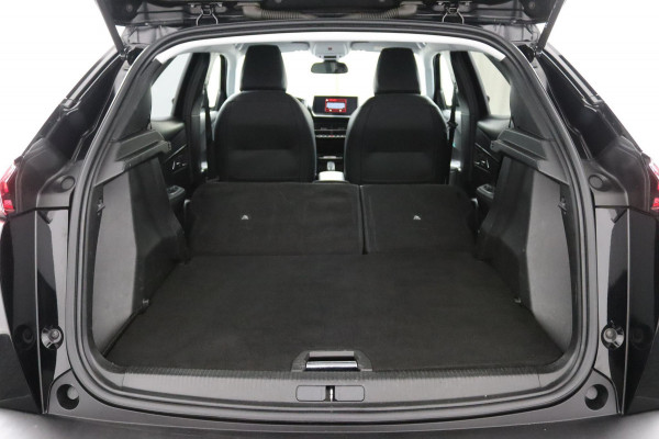 Peugeot 2008 1.2 Allure*CARPLAY*ACC*LANE-ASS*NAVI*CAM*ECC*HAAK*