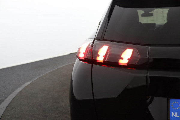 Peugeot 2008 1.2 Allure*CARPLAY*ACC*LANE-ASS*NAVI*CAM*ECC*HAAK*