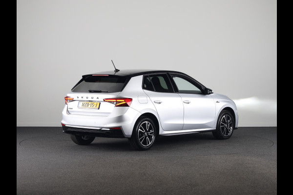 Škoda Fabia 1.0 TSI Monte Carlo 115 pk Automaat (DSG) | Verlengde garantie | Navigatie via App | Parkeersensoren | Achteruitrijcamera | Adaptieve cruise control | Stoelverwarming |