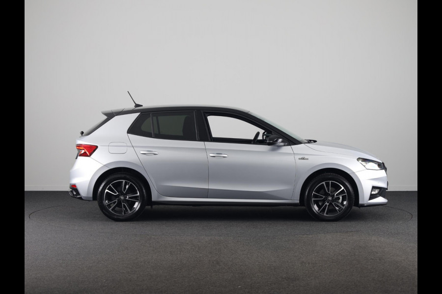 Škoda Fabia 1.0 TSI Monte Carlo 115 pk Automaat (DSG) | Verlengde garantie | Navigatie via App | Parkeersensoren | Achteruitrijcamera | Adaptieve cruise control | Stoelverwarming |
