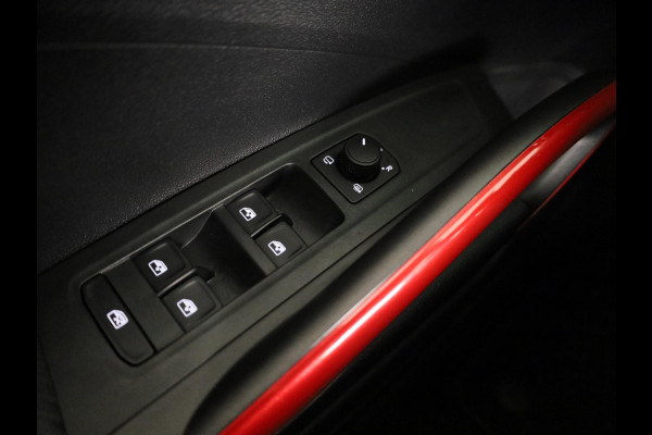 Škoda Fabia 1.0 TSI Monte Carlo 115 pk Automaat (DSG) | Verlengde garantie | Navigatie via App | Parkeersensoren | Achteruitrijcamera | Adaptieve cruise control | Stoelverwarming |