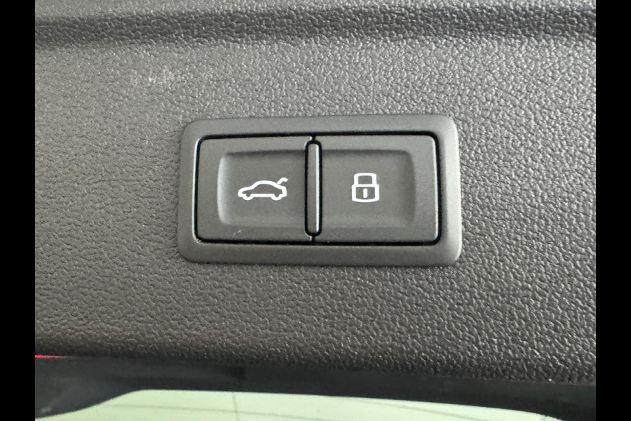 Audi A3 Sportback 35 TFSI S Line BTW|Pano|Keyless|Sfeer+|Camera