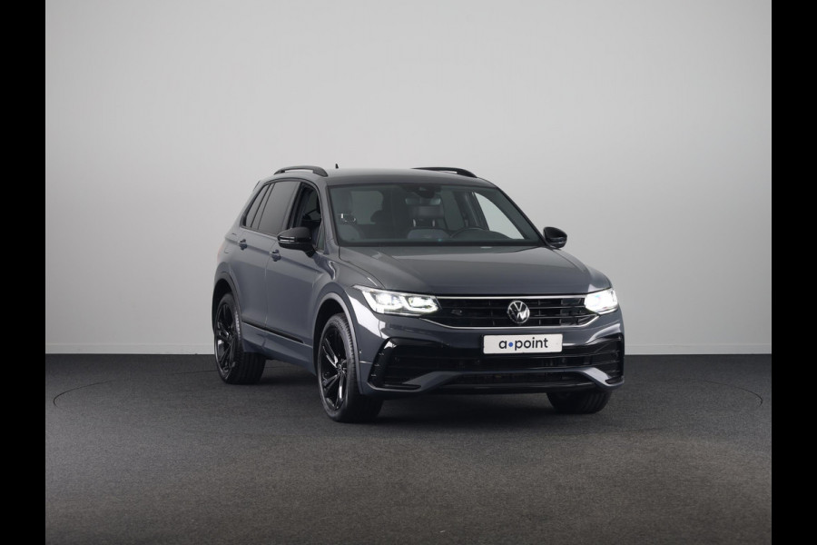 Volkswagen Tiguan 1.4 TSI eHybrid R-Line Business 245PK PHEV | Navigatie | Trekhaak | Parkeercamera | Adaptief onderstel | Black Style |