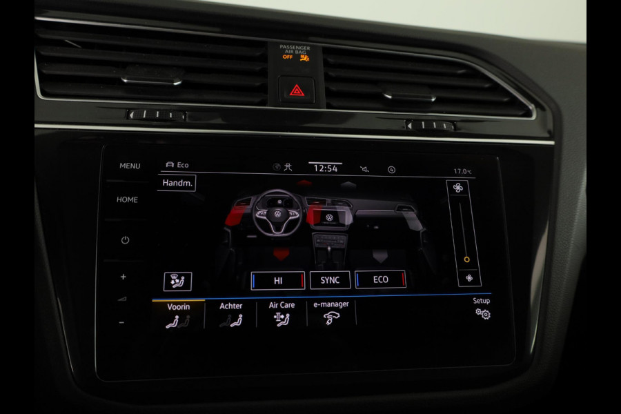Volkswagen Tiguan 1.4 TSI eHybrid R-Line Business 245PK PHEV | Navigatie | Trekhaak | Parkeercamera | Adaptief onderstel | Black Style |