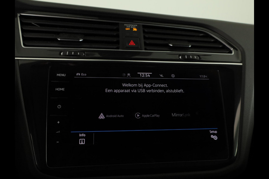 Volkswagen Tiguan 1.4 TSI eHybrid R-Line Business 245PK PHEV | Navigatie | Trekhaak | Parkeercamera | Adaptief onderstel | Black Style |