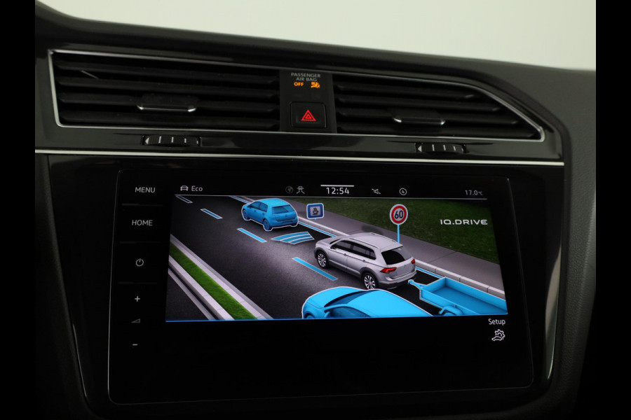 Volkswagen Tiguan 1.4 TSI eHybrid R-Line Business 245PK PHEV | Navigatie | Trekhaak | Parkeercamera | Adaptief onderstel | Black Style |
