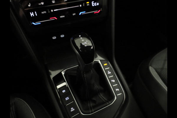 Volkswagen Tiguan 1.4 TSI eHybrid R-Line Business 245PK PHEV | Navigatie | Trekhaak | Parkeercamera | Adaptief onderstel | Black Style |
