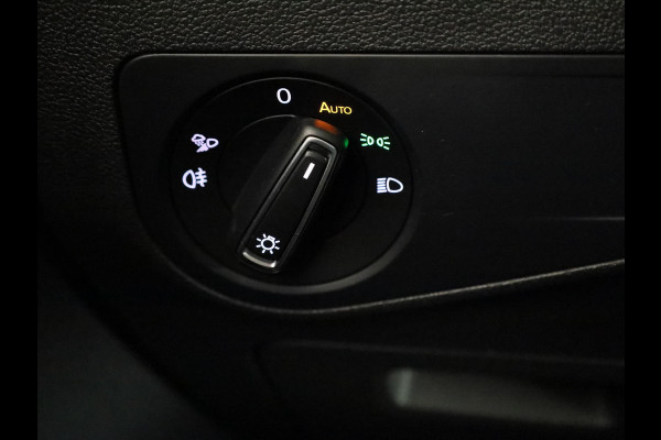 Volkswagen Tiguan 1.4 TSI eHybrid R-Line Business 245PK PHEV | Navigatie | Trekhaak | Parkeercamera | Adaptief onderstel | Black Style |