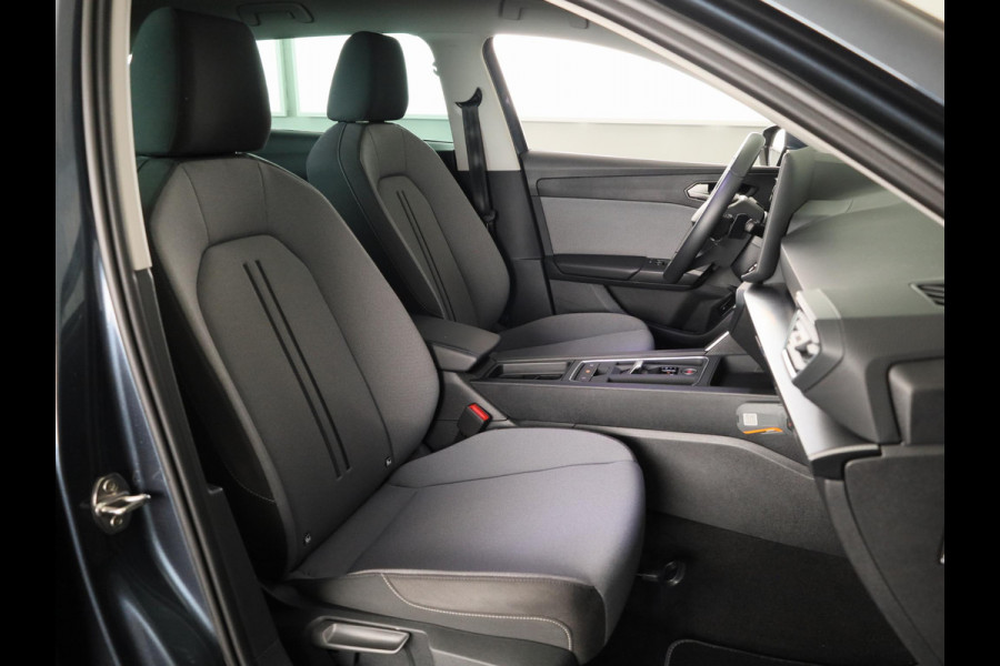 Seat Leon Sportstourer 1.5 TSI e-Hybrid Style Business Intense 204 pk Automaat | Verlengde garantie | Navigatie | Parkeersensoren (Park assist) | Achteruitrijcamera | Adaptieve cruise control |