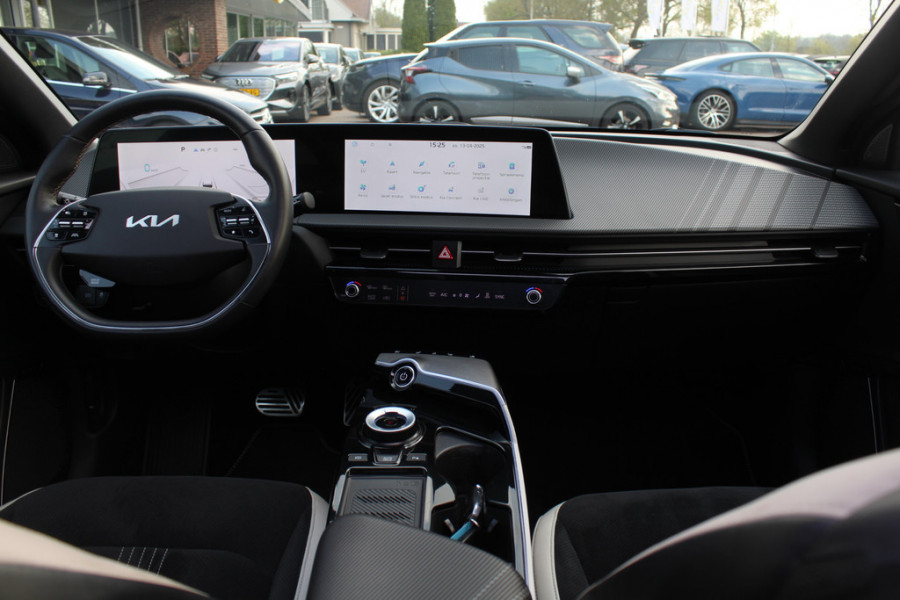 Kia Ev6 GT-Line 77.4 kWh / Full option! / SoH 96% / Trekhaak / Panoramadak / 360Camera / Head-up / Keyless / 19'' / Half leder / Matrix LED / DAB / ACC / Stoelverwarming V+A / Warmtepomp