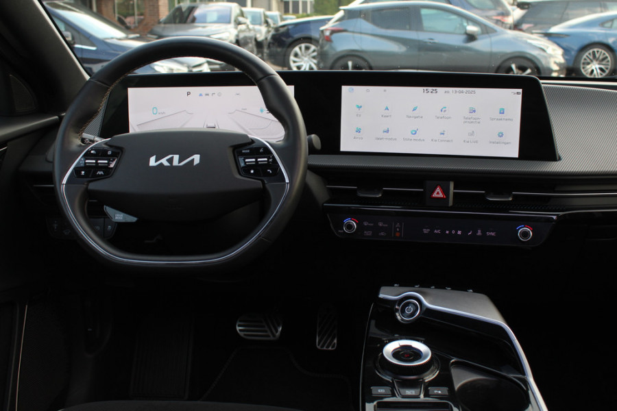 Kia Ev6 GT-Line 77.4 kWh / Full option! / SoH 96% / Trekhaak / Panoramadak / 360Camera / Head-up / Keyless / 19'' / Half leder / Matrix LED / DAB / ACC / Stoelverwarming V+A / Warmtepomp