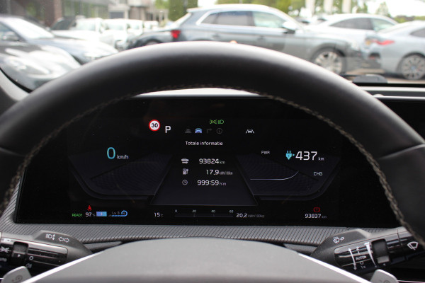 Kia Ev6 GT-Line 77.4 kWh / Full option! / SoH 96% / Trekhaak / Panoramadak / 360Camera / Head-up / Keyless / 19'' / Half leder / Matrix LED / DAB / ACC / Stoelverwarming V+A / Warmtepomp