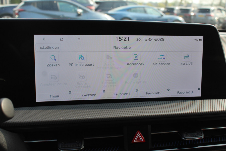 Kia Ev6 GT-Line 77.4 kWh / Full option! / SoH 96% / Trekhaak / Panoramadak / 360Camera / Head-up / Keyless / 19'' / Half leder / Matrix LED / DAB / ACC / Stoelverwarming V+A / Warmtepomp