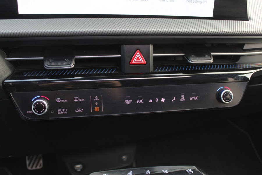Kia Ev6 GT-Line 77.4 kWh / Full option! / SoH 96% / Trekhaak / Panoramadak / 360Camera / Head-up / Keyless / 19'' / Half leder / Matrix LED / DAB / ACC / Stoelverwarming V+A / Warmtepomp