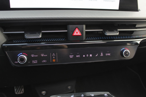 Kia Ev6 GT-Line 77.4 kWh / Full option! / SoH 96% / Trekhaak / Panoramadak / 360Camera / Head-up / Keyless / 19'' / Half leder / Matrix LED / DAB / ACC / Stoelverwarming V+A / Warmtepomp