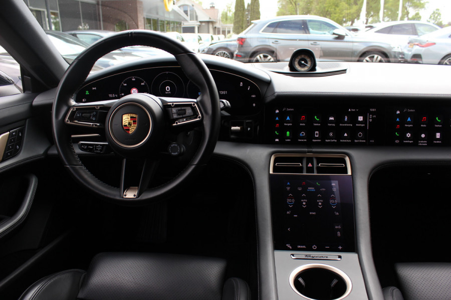 Porsche Taycan Cross Turismo 4 93 kWh / Vol opties! / SoH 90,3% / Panoramadak / 360Camera / Head-up / Achterasbesturing / Luchtvering / Sportdesign&Chrono / Adaptieve Stoelen / 21'' / Bose / Keyless / Stoelverwarming 4x / Stuurve
