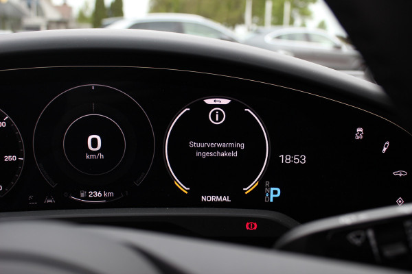 Porsche Taycan Cross Turismo 4 93 kWh / Vol opties! / SoH 90,3% / Panoramadak / 360Camera / Head-up / Achterasbesturing / Luchtvering / Sportdesign&Chrono / Adaptieve Stoelen / 21'' / Bose / Keyless / Stoelverwarming 4x / Stuurve