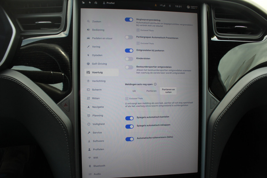 Tesla Model S 75D Base / Autopilot 2.5 / Panoramadak / Camera / Premium Audio / Luchtvering / Navigatie / 19'' / Stoelverwarming / Keyless