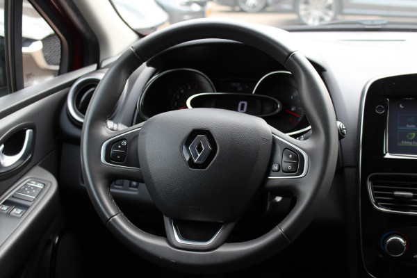 Renault Clio Estate 0.9 TCe Limited / Trekhaak / Navigatie / Parkeerhulp achter / 16'' / DAB / Cruise Control