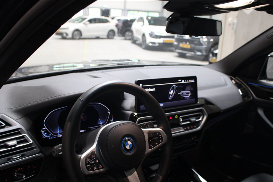 BMW iX3 Executive 80 kWh SOH 99%/Pano/M-sport/Led/Camera Prijs is rijklaar