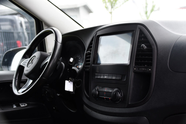 Mercedes-Benz Vito 116 CDI L2 Black Edition Camera, Cruise, Carplay, LED, Automaat, 164pk, Stoelverwarming, Standakchel, Sensoren, Uniek!