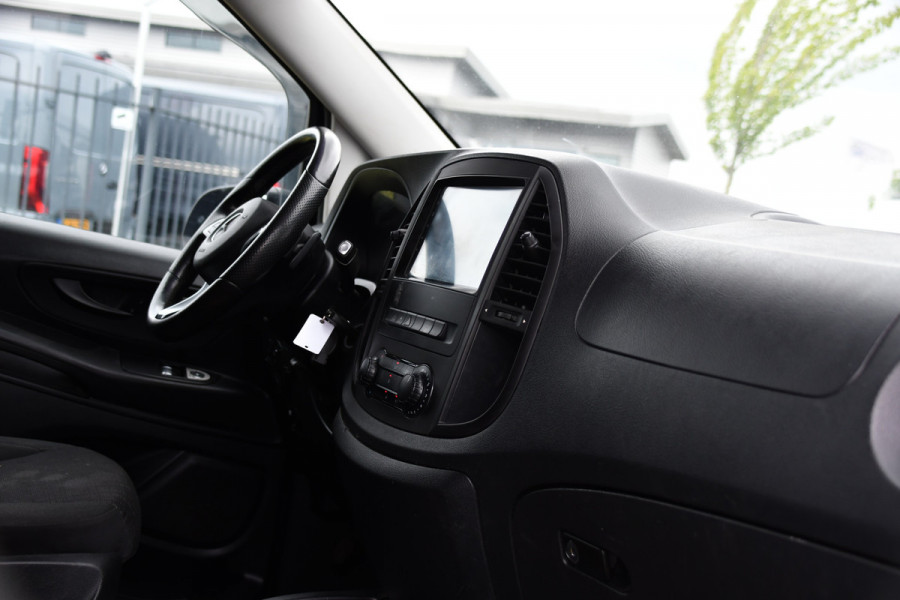 Mercedes-Benz Vito 116 CDI L2 Black Edition Camera, Cruise, Carplay, LED, Automaat, 164pk, Stoelverwarming, Standakchel, Sensoren, Uniek!