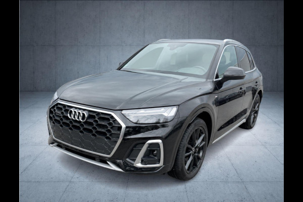 Audi Q5 55 TFSI e S edition Competition SLine|367PK|Headup|Luchtvering