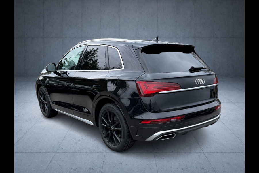 Audi Q5 55 TFSI e S edition Competition SLine|367PK|Headup|Luchtvering