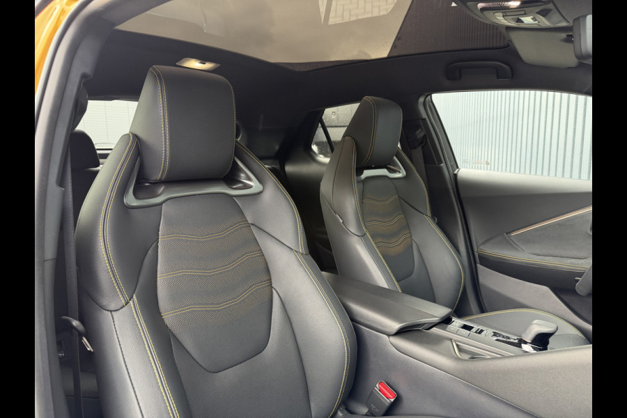 Toyota C-HR 2.0 Hybrid 200(geen plug-in) Première Edition | VOL Leer | Stuurverwarming | Pano dak | JBL | Heud-up | Rijklaar!!!