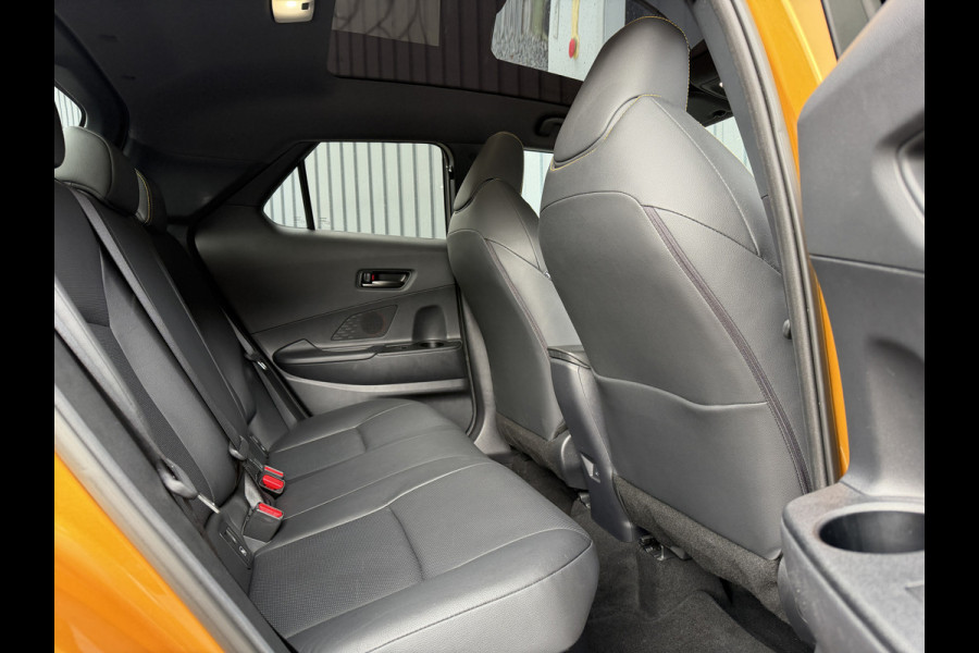 Toyota C-HR 2.0 Hybrid 200(geen plug-in) Première Edition | VOL Leer | Stuurverwarming | Pano dak | JBL | Heud-up | Rijklaar!!!