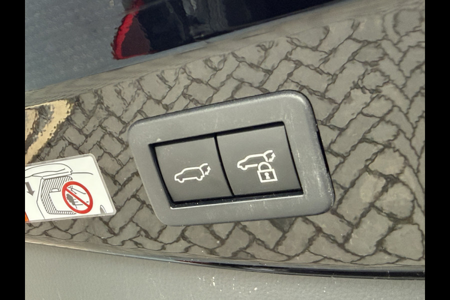 Toyota C-HR 2.0 Hybrid 200(geen plug-in) Première Edition | VOL Leer | Stuurverwarming | Pano dak | JBL | Heud-up | Rijklaar!!!