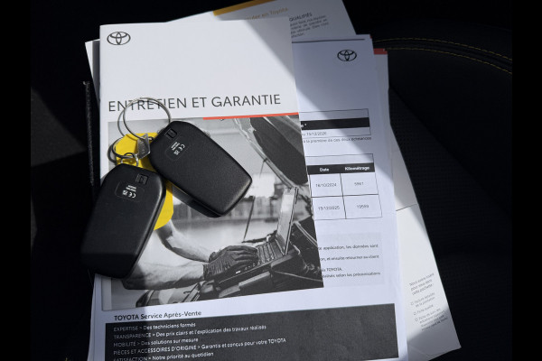 Toyota C-HR 2.0 Hybrid 200(geen plug-in) Première Edition | VOL Leer | Stuurverwarming | Pano dak | JBL | Heud-up | Rijklaar!!!