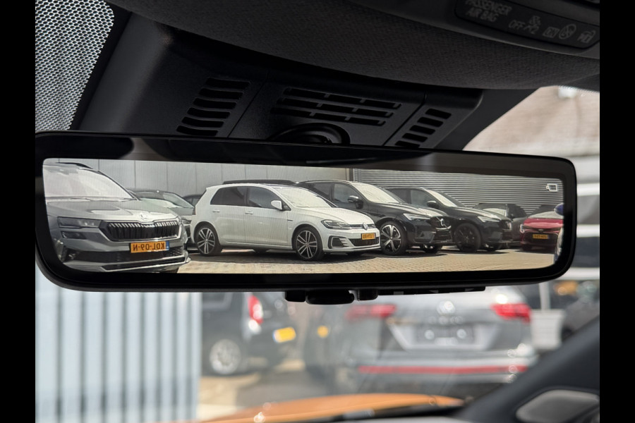 Toyota C-HR 2.0 Hybrid 200(geen plug-in) Première Edition | VOL Leer | Stuurverwarming | Pano dak | JBL | Heud-up | Rijklaar!!!