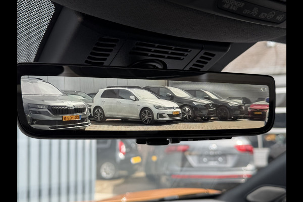 Toyota C-HR 2.0 Hybrid 200(geen plug-in) Première Edition | VOL Leer | Stuurverwarming | Pano dak | JBL | Heud-up | Rijklaar!!!