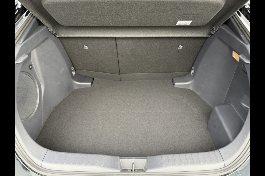 Toyota C-HR 2.0 Hybrid 200(geen plug-in) Première Edition | VOL Leer | Stuurverwarming | Pano dak | JBL | Heud-up | Rijklaar!!!