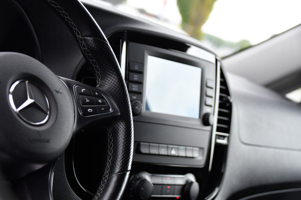 Mercedes-Benz Vito 119 CDI L2 PB Edition Camera, Cruise, Carplay, 190pk, LED, Multimedia, Automaat, Uniek!