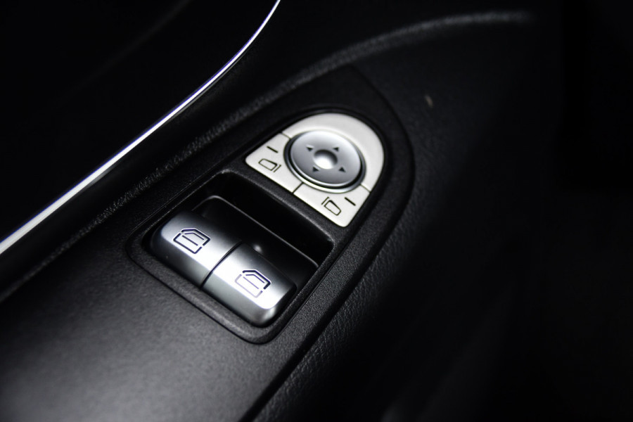 Mercedes-Benz Vito 119 CDI L2 PB Edition Camera, Cruise, Carplay, 190pk, LED, Multimedia, Automaat, Uniek!