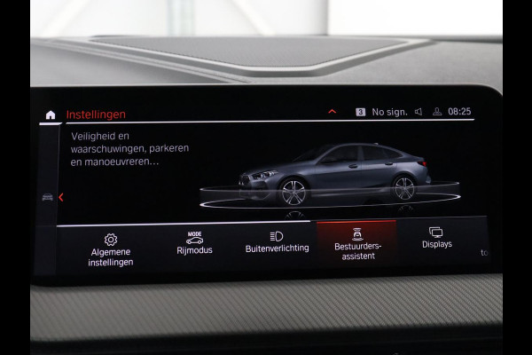BMW 2 Serie Gran Coupé 218i M Sport | Stoelverwarming | Camera | Carplay | Sportstoelen | Leder | Live Cockpit | Climate control | Navigatie | Cruise control | Parkeer hulp