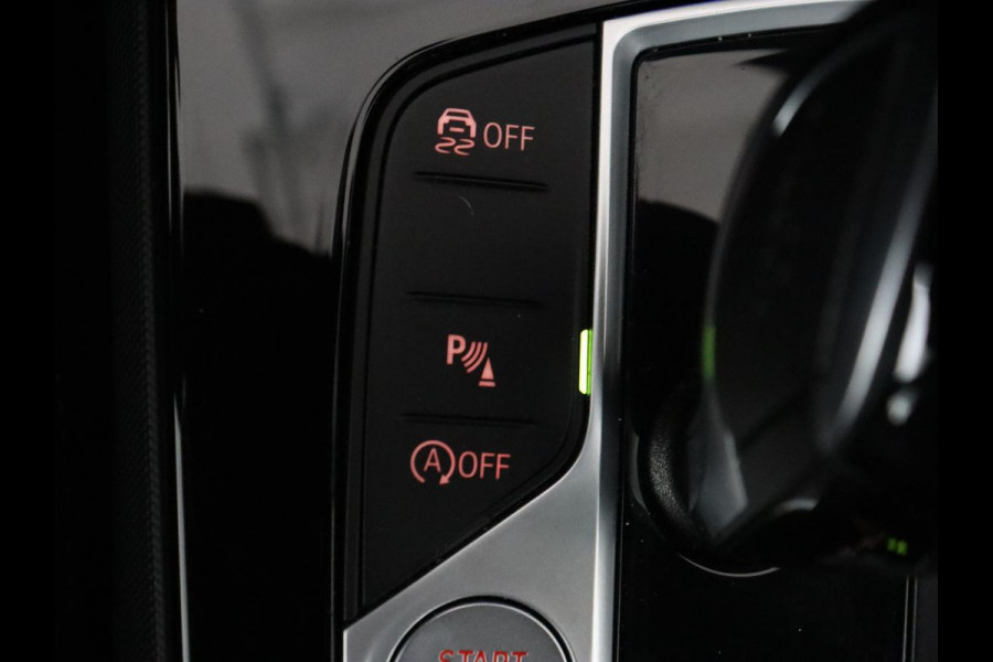 BMW 2 Serie Gran Coupé 218i M Sport | Stoelverwarming | Camera | Carplay | Sportstoelen | Leder | Live Cockpit | Climate control | Navigatie | Cruise control | Parkeer hulp