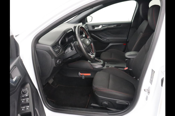 Ford Focus 1.0 EcoBoost Hybrid ST Line X | Stoelverwarming | Trekhaak | Adaptive cruise | Camera | Carplay | Navigatie | Side Assist | Stuurverwarming | Digital Cockpit | Full LED | Keyless