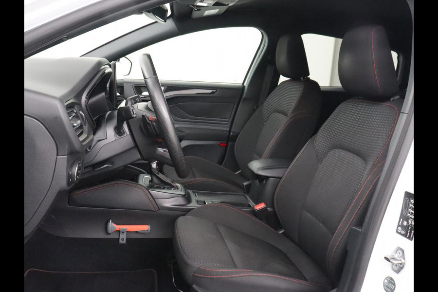 Ford Focus 1.0 EcoBoost Hybrid ST Line X | Stoelverwarming | Trekhaak | Adaptive cruise | Camera | Carplay | Navigatie | Side Assist | Stuurverwarming | Digital Cockpit | Full LED | Keyless
