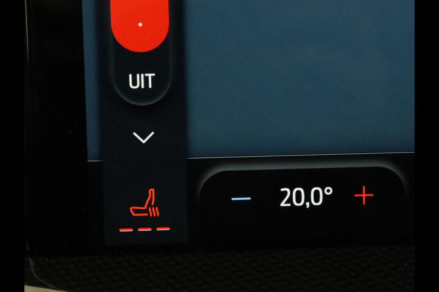 Ford Focus 1.0 EcoBoost Hybrid ST Line X | Stoelverwarming | Trekhaak | Adaptive cruise | Camera | Carplay | Navigatie | Side Assist | Stuurverwarming | Digital Cockpit | Full LED | Keyless