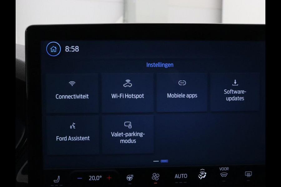 Ford Focus 1.0 EcoBoost Hybrid ST Line X | Stoelverwarming | Trekhaak | Adaptive cruise | Camera | Carplay | Navigatie | Side Assist | Stuurverwarming | Digital Cockpit | Full LED | Keyless