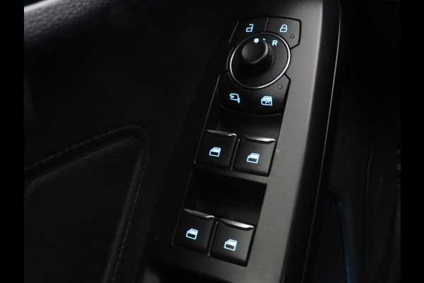 Ford Focus 1.0 EcoBoost Hybrid ST Line X | Stoelverwarming | Trekhaak | Adaptive cruise | Camera | Carplay | Navigatie | Side Assist | Stuurverwarming | Digital Cockpit | Full LED | Keyless